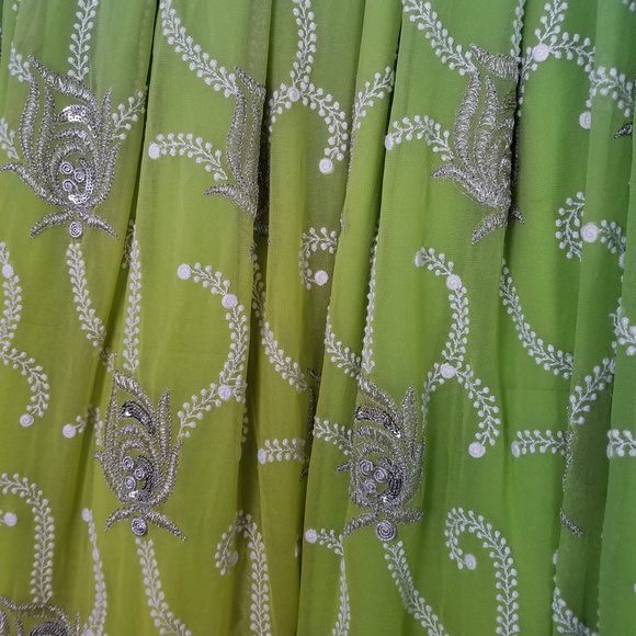 GODDESS Silk Skirt - Picture 6 of 7